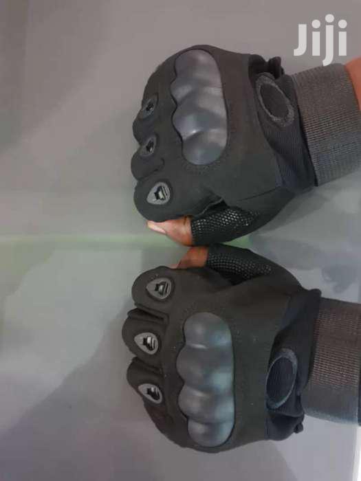 Fingerless Gloves