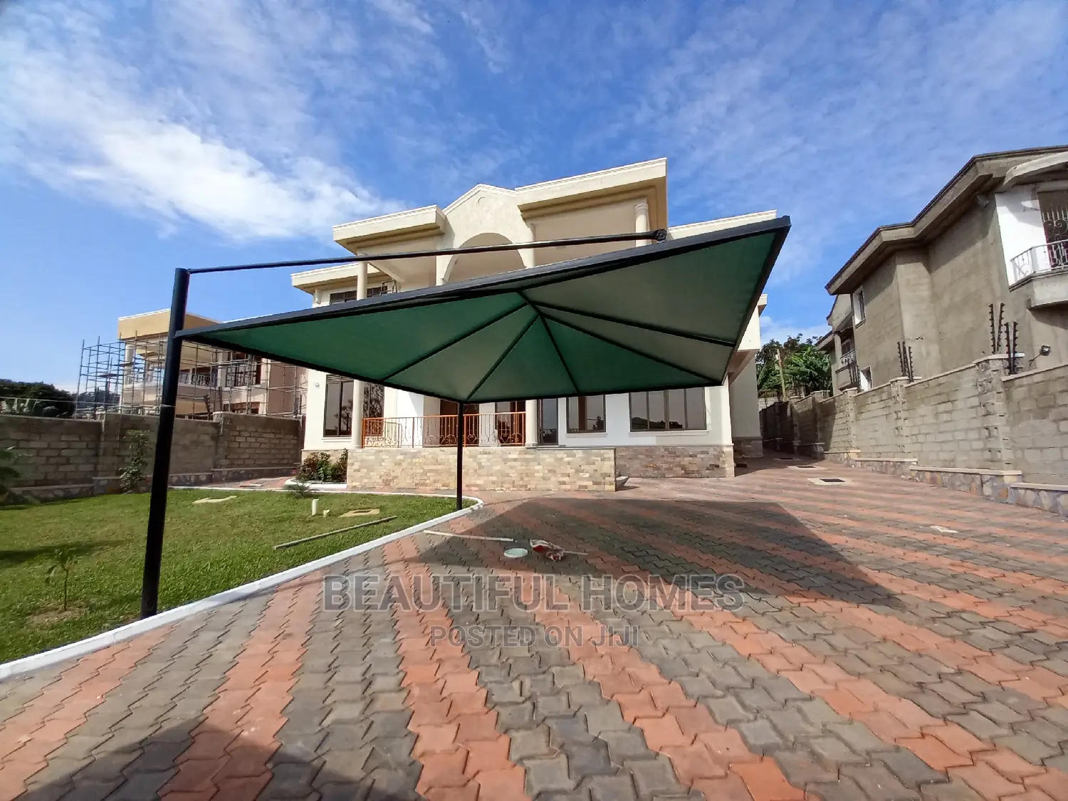 Furnished 6bdrm Mansion in Munyonyo, Makindye for Sale