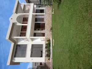 Furnished 6bdrm Mansion in Munyonyo, Makindye for Sale