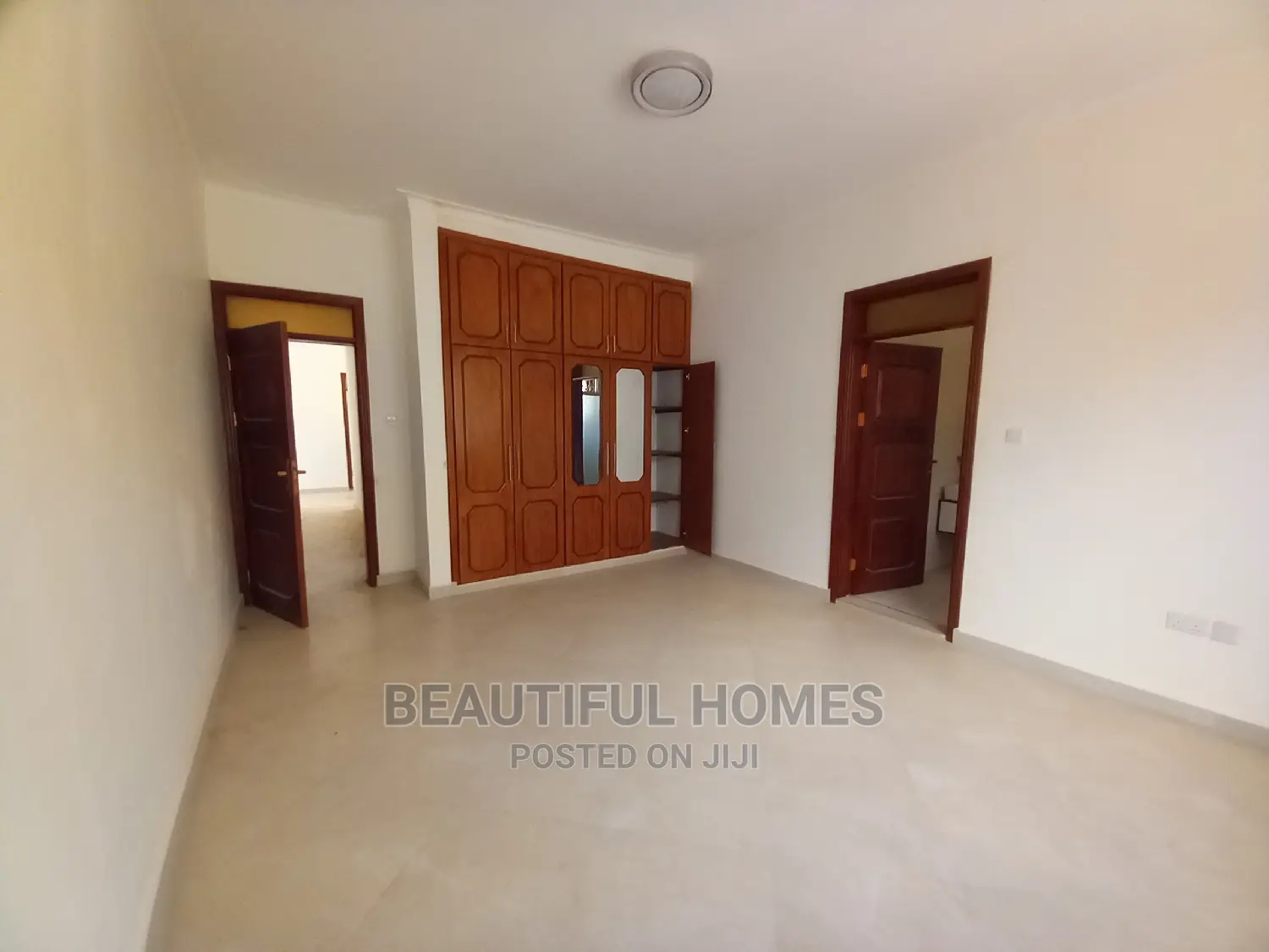 Furnished 6bdrm Mansion in Munyonyo, Makindye for Sale