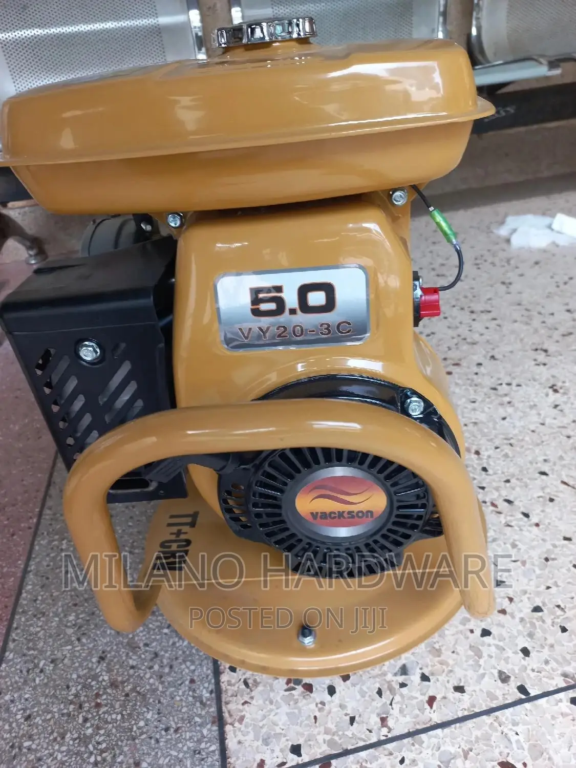Petrol Engine Vibrator Machine