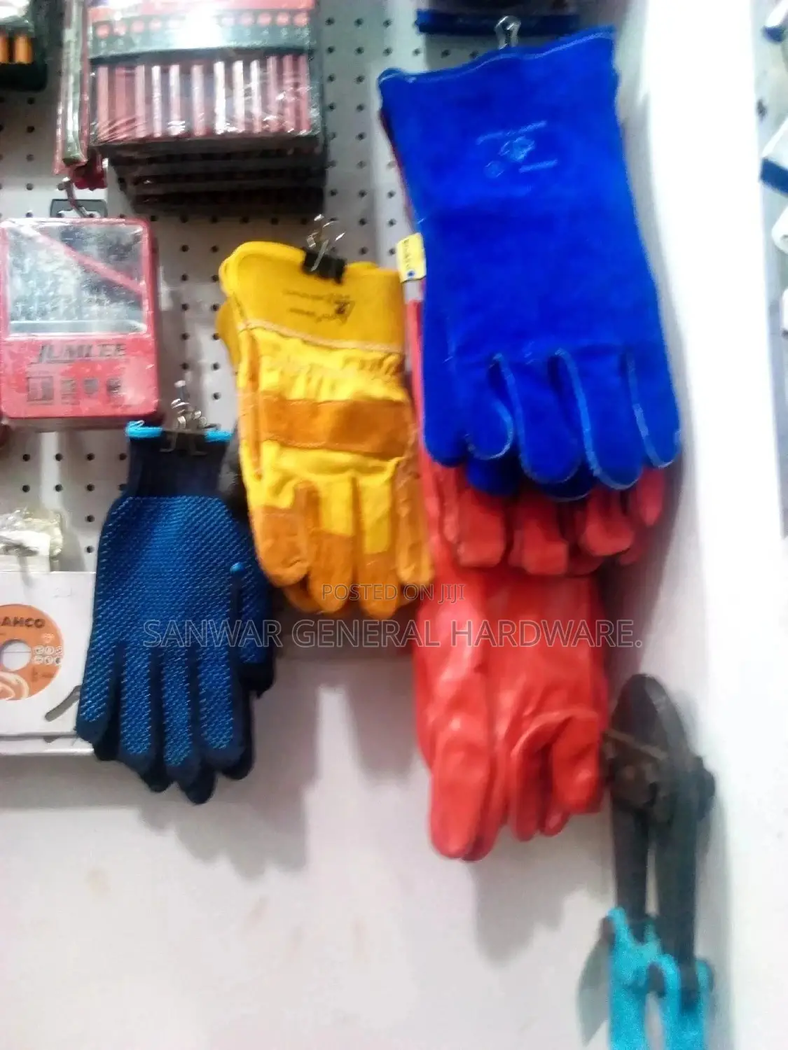 Safety Gloves.
