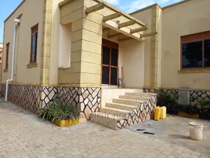 Furnished 3bdrm House in Kira for Sale