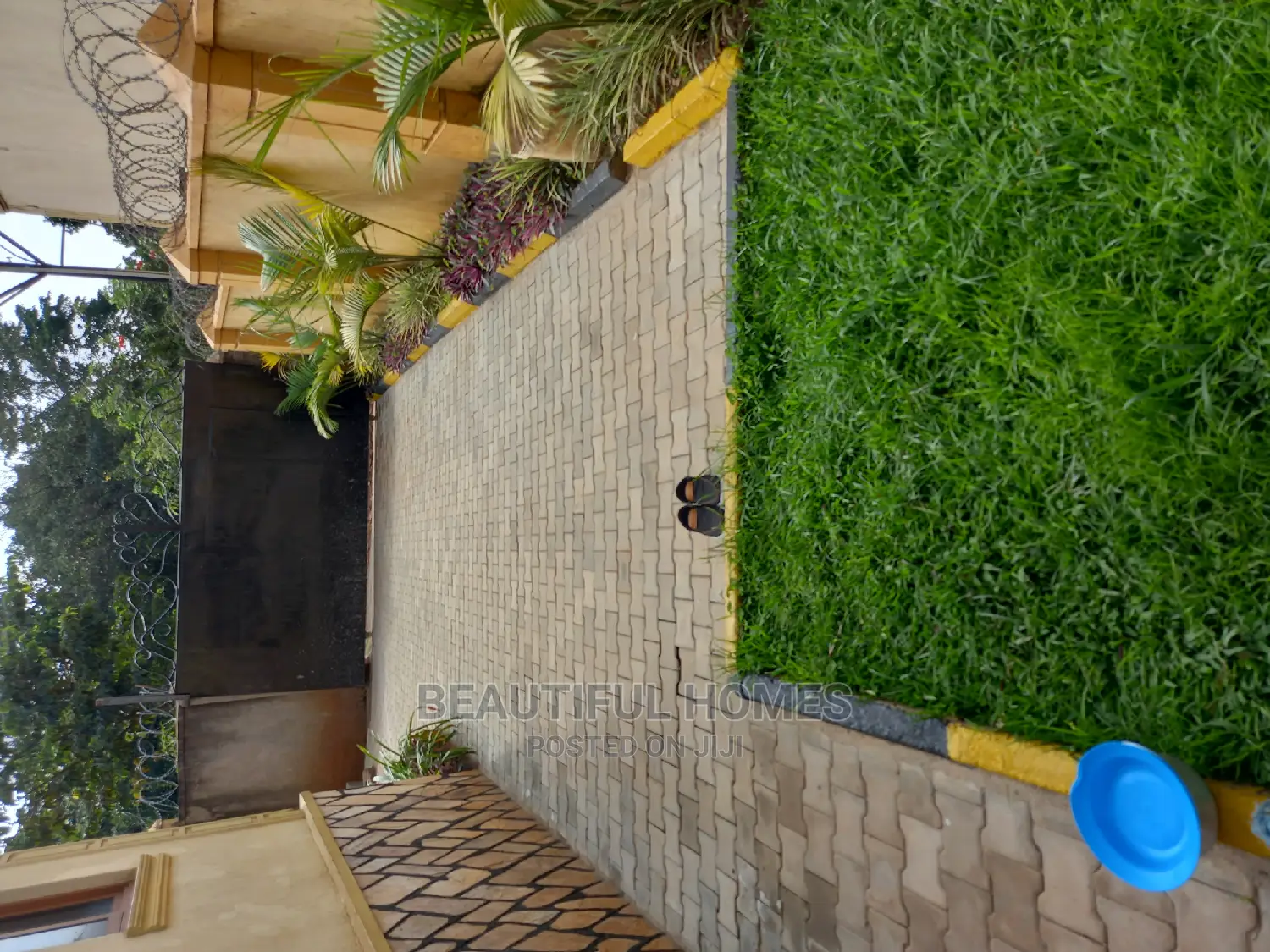 Furnished 3bdrm House in Kira for Sale