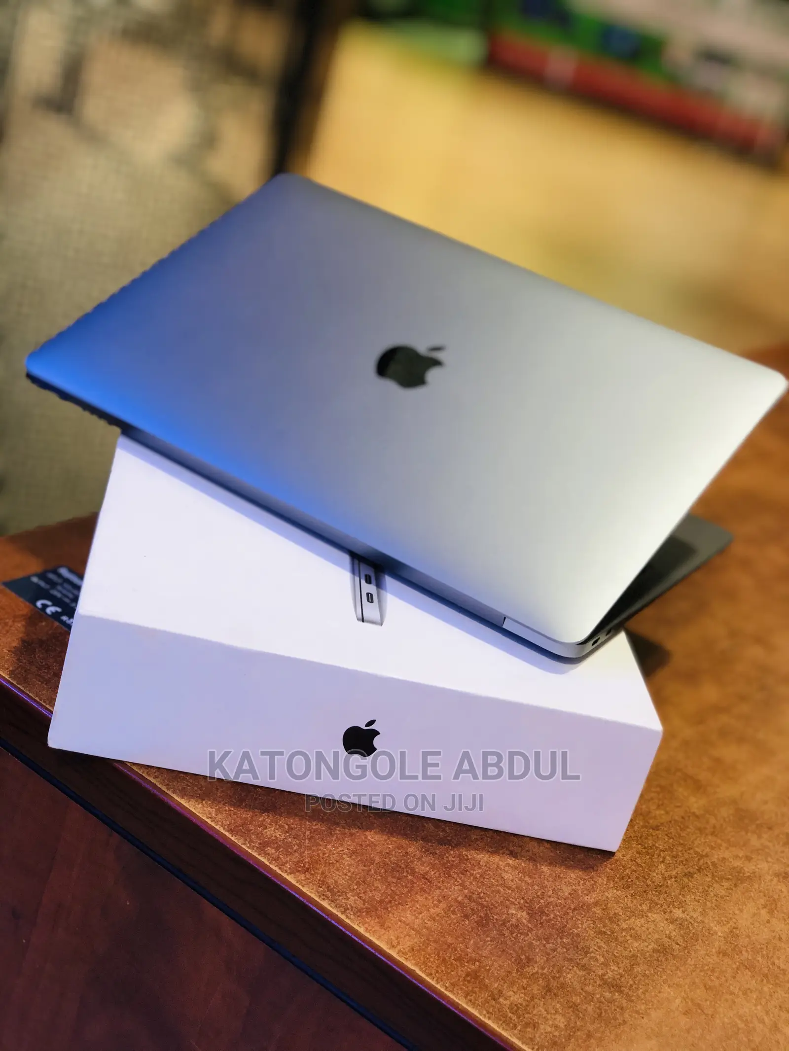 Laptop Apple MacBook Air 2020 M1 8GB Intel Core I5 SSD 256GB
