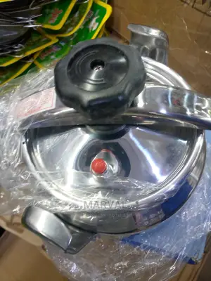 Pressure Cooker (4L Aluminum)