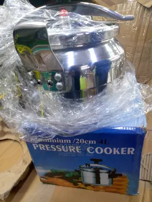 Pressure Cooker (4L Aluminum)