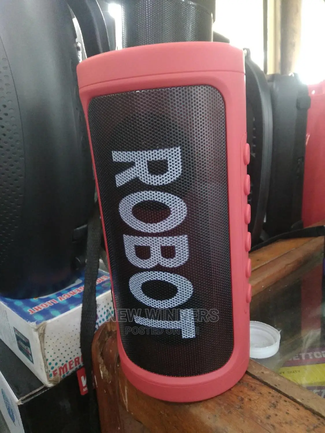 Robot Bluetooth Speaker