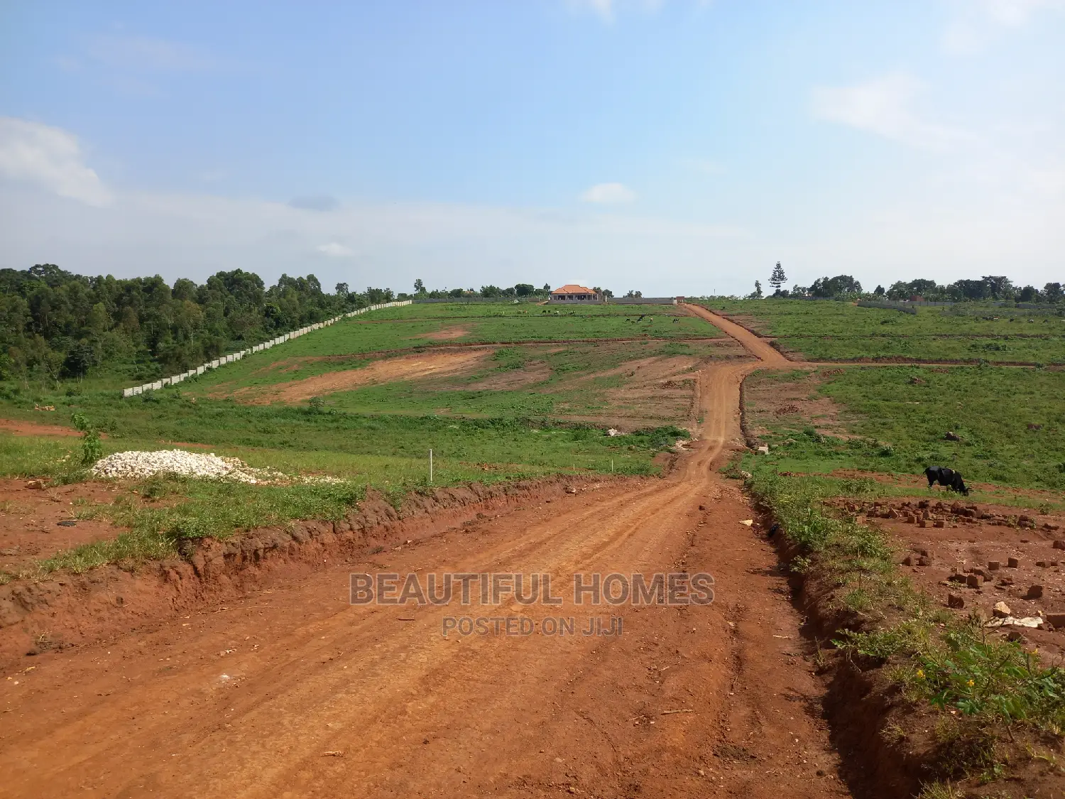 100*100 on Sale in Kasangati Gated Estate