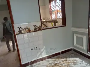 Furnished 4bdrm Mansion in Kira for Sale