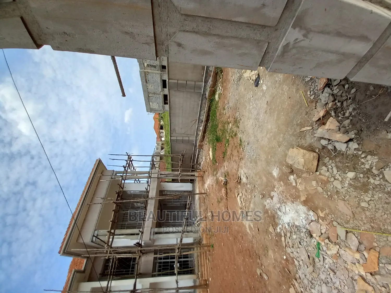 Furnished 4bdrm Mansion in Kira for Sale
