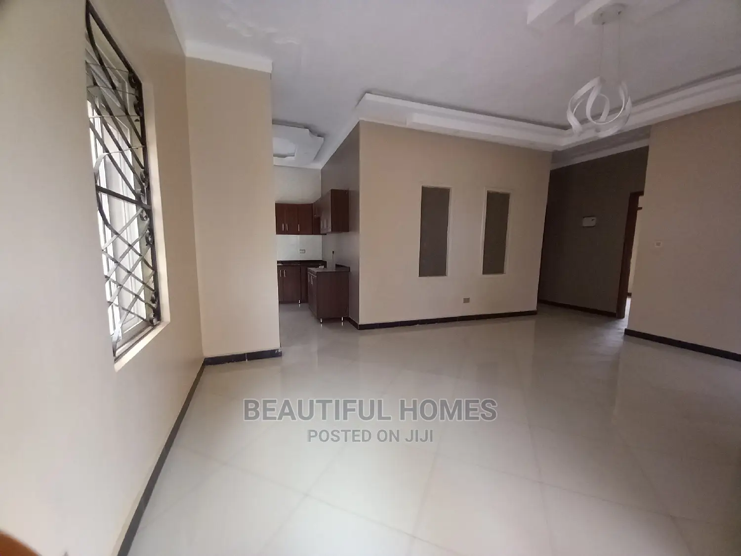 Furnished 4bdrm Mansion in Kira Mamerito for Sale