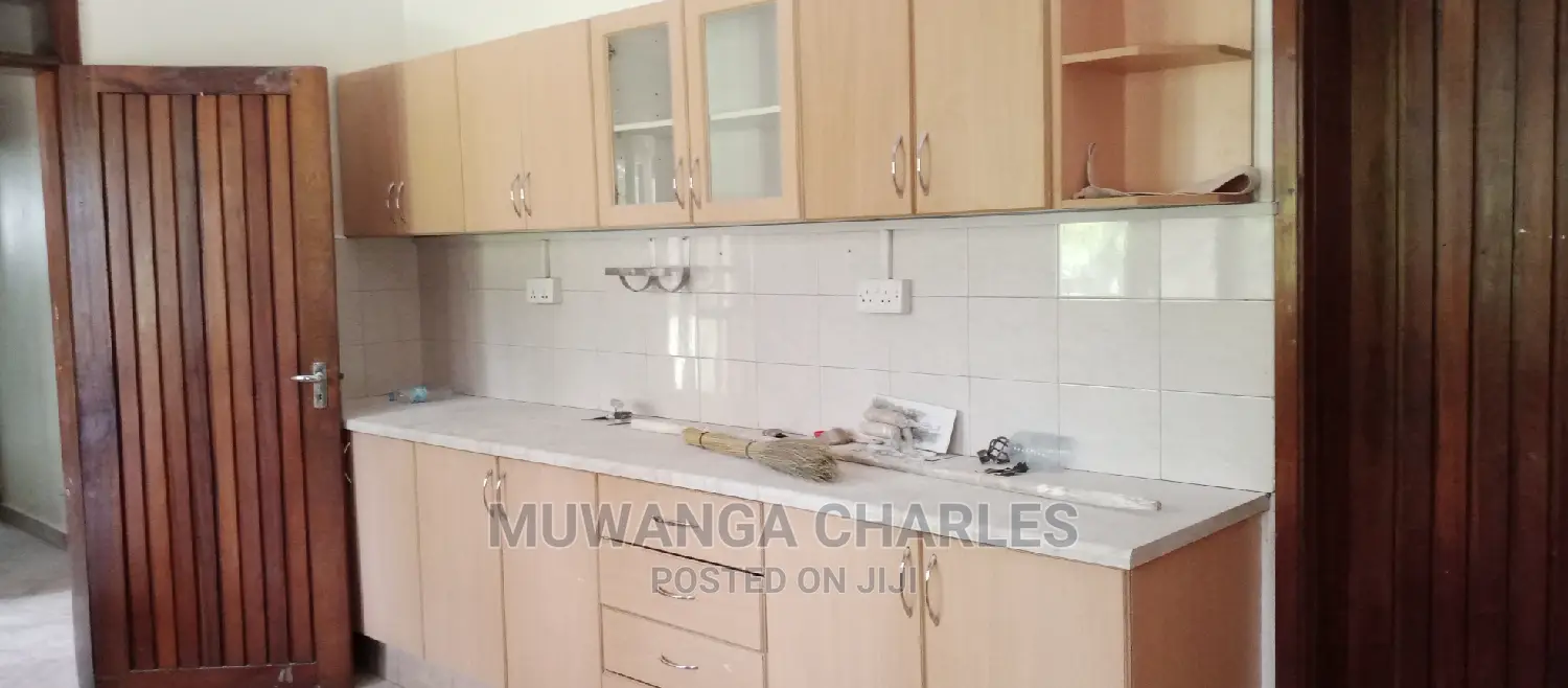 4bdrm Bungalow in Fs Properties Ltd, Central Division for Rent