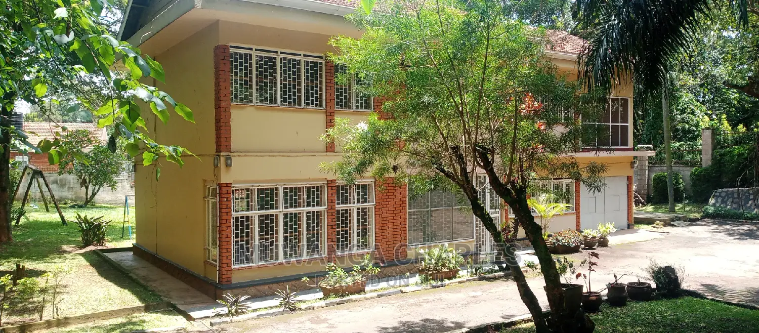 3bdrm Duplex in Fs Properties Ltd, Central Division for Rent