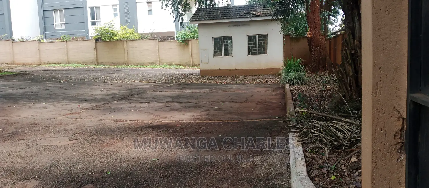 Plot Is for Sale in Kololo