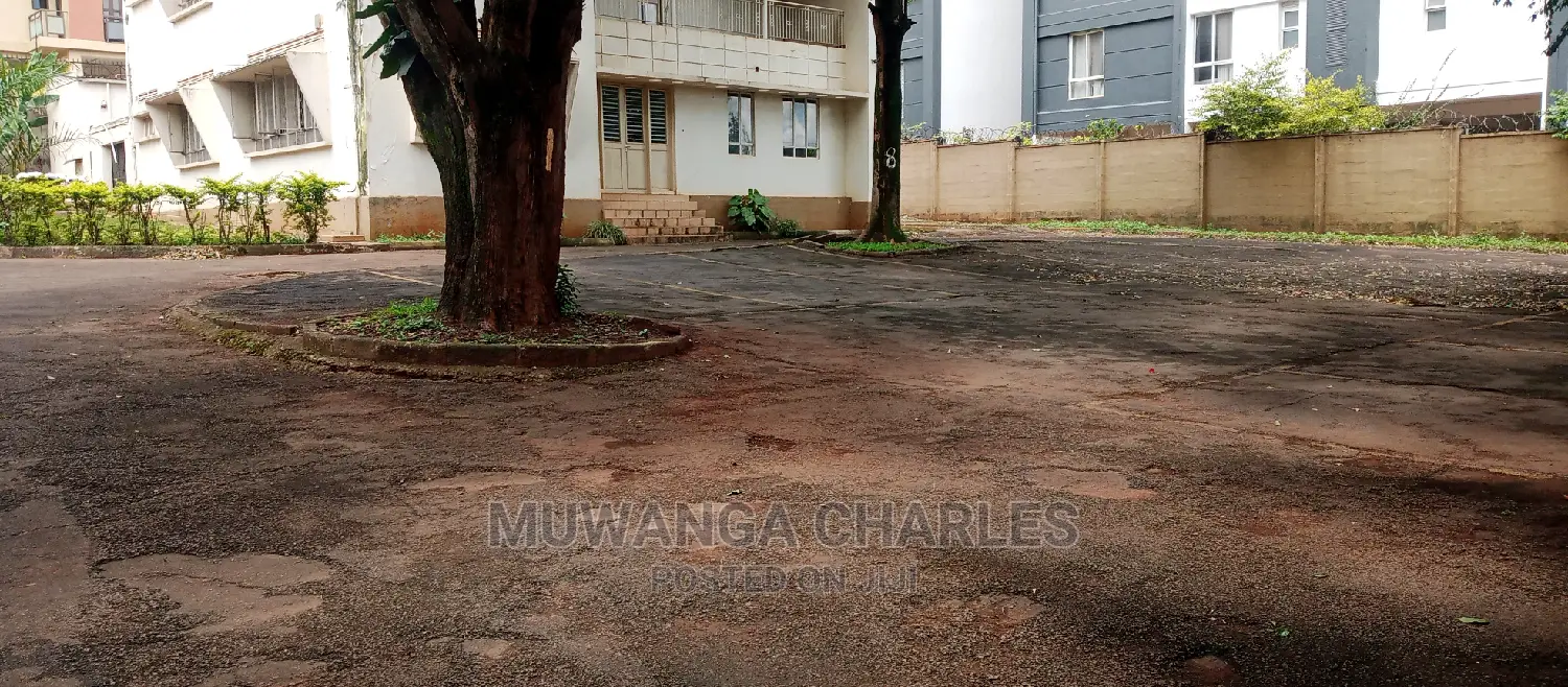 Plot Is for Sale in Kololo
