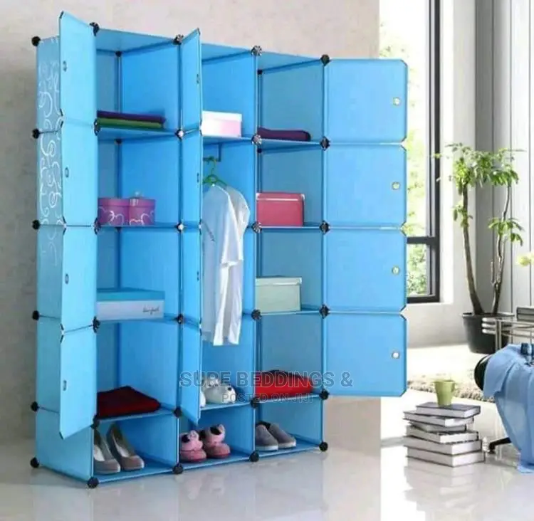 3 Columns Plastic Wardrobe