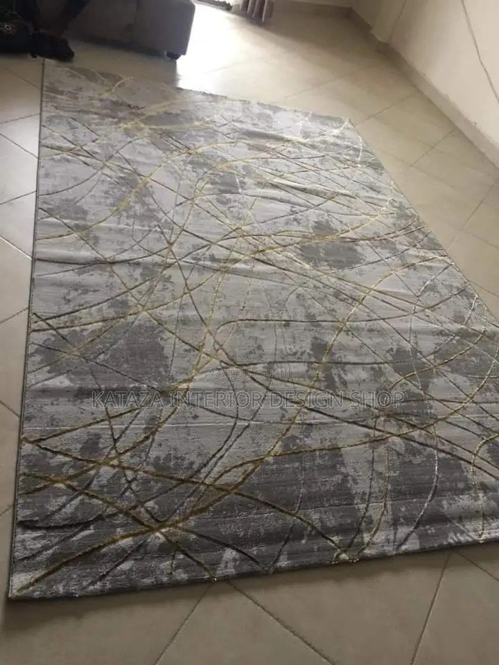 Center Carpet
