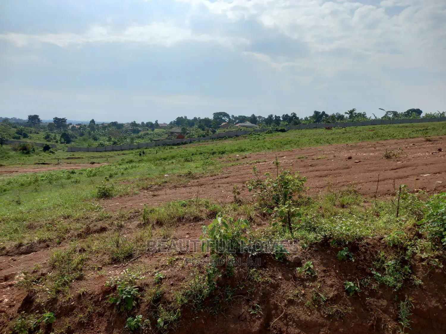 100*100 in Kasangati Tarmack Access Estate on Sell
