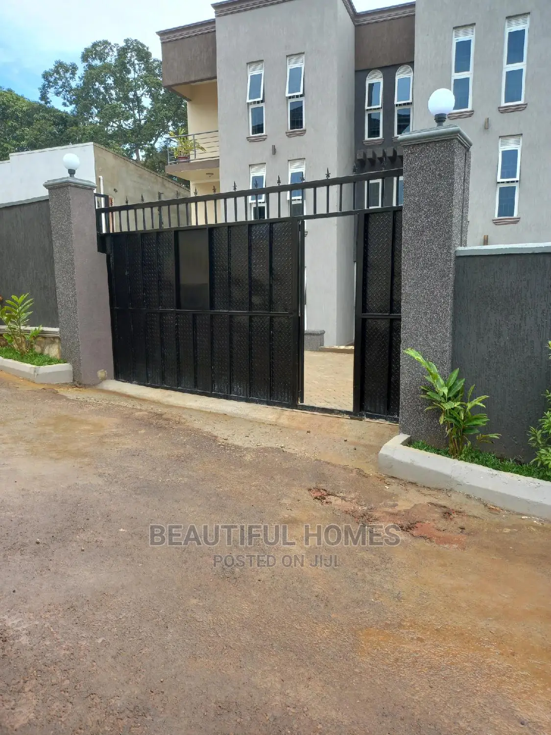 Furnished 2bdrm Apartment in Bunga, Makindye for Sale