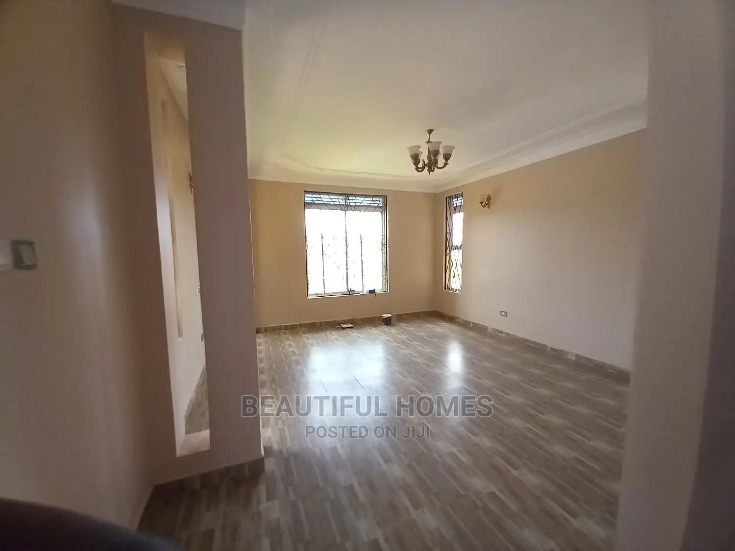 Furnished 4bdrm House in Kira Tarmack for Sale