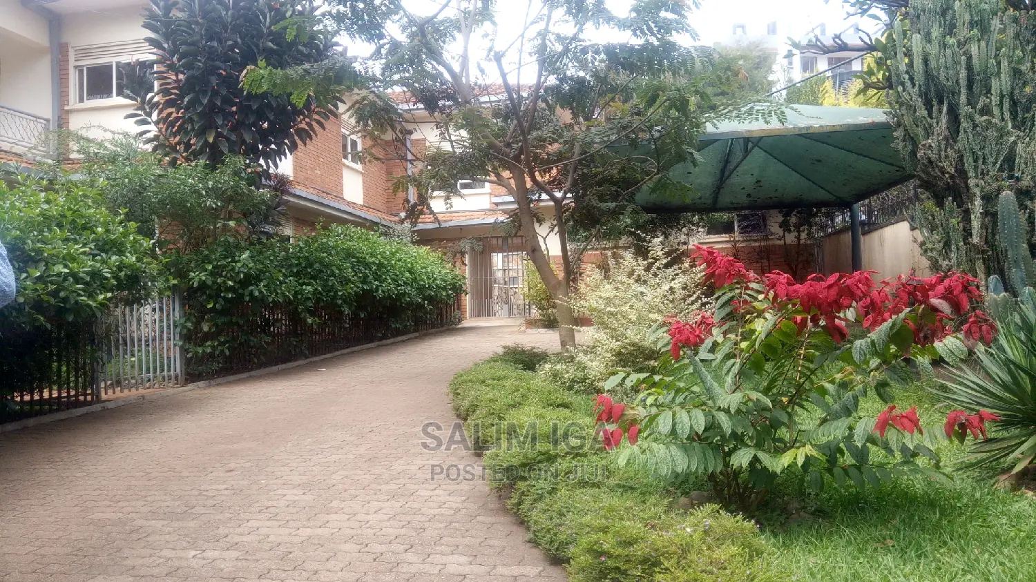 4bdrm Duplex in Kololo Property, Central Division for Rent