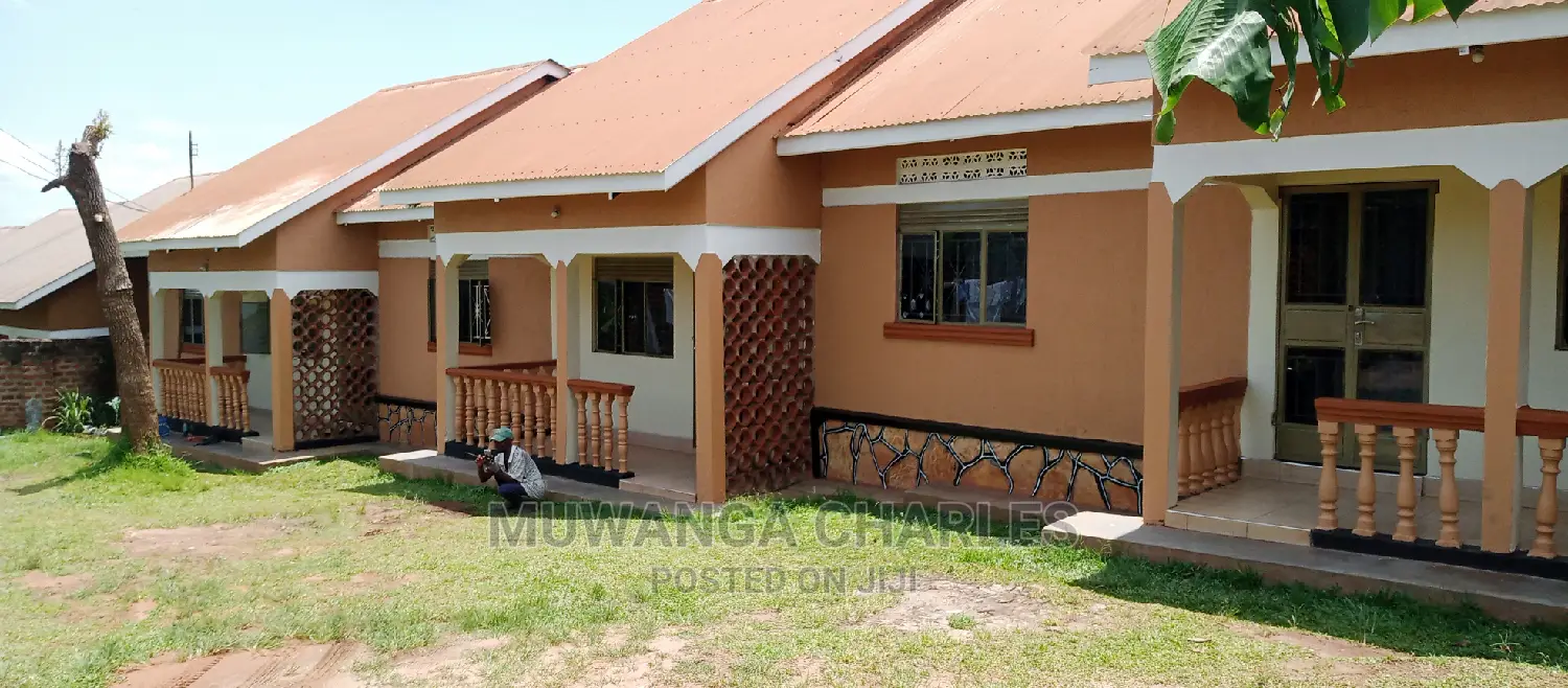 2bdrm House in Fs Properties Ltd, Central Division for rent