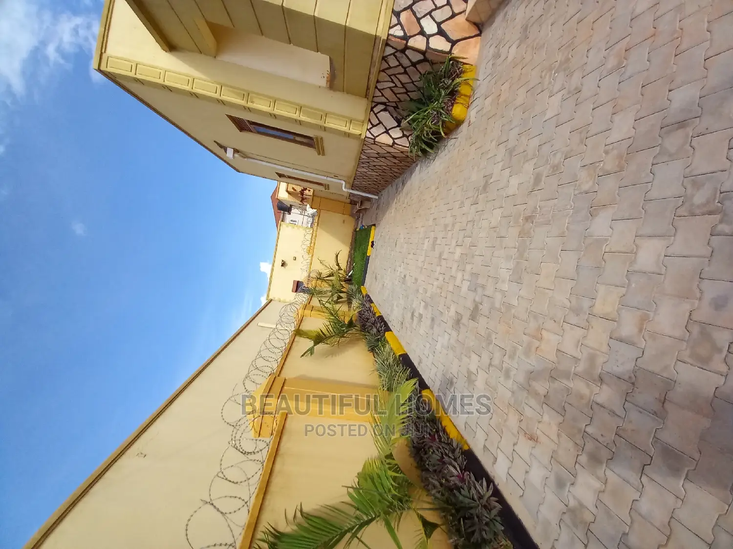 Furnished 3bdrm House in Kira for Sale