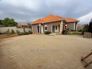 Furnished 4bdrm House in Kira Tarmack for Sale