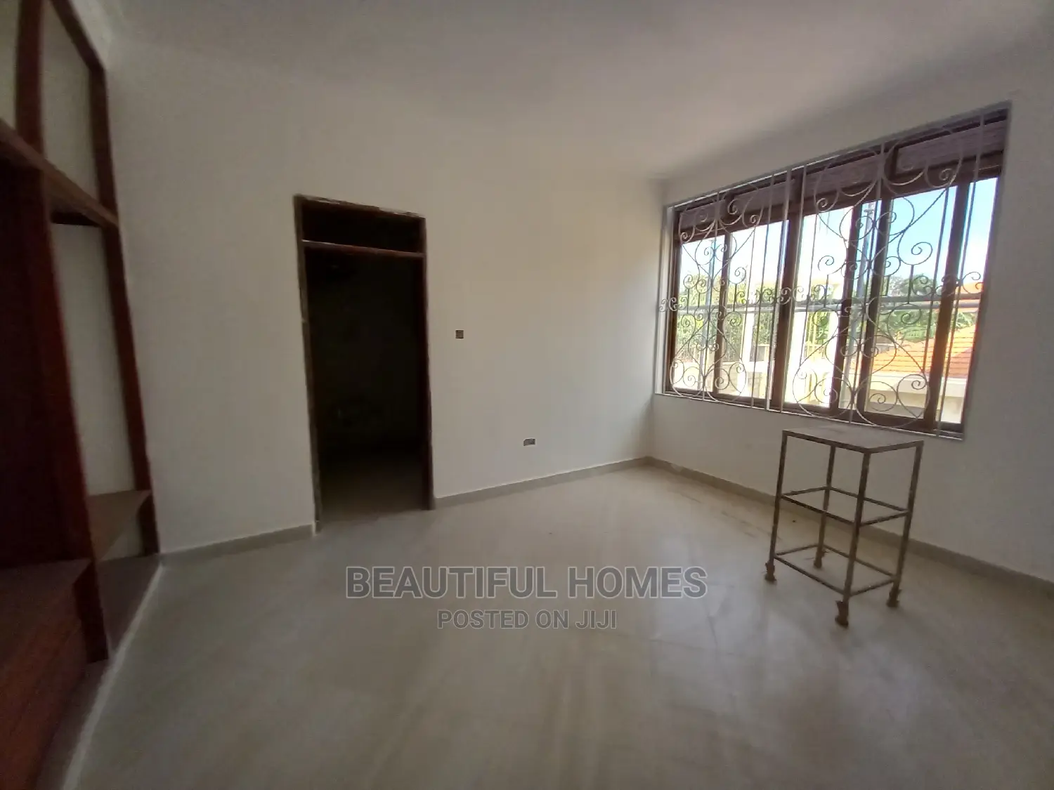 Furnished 6bdrm Mansion in Munyonyo, Central Division for Sale