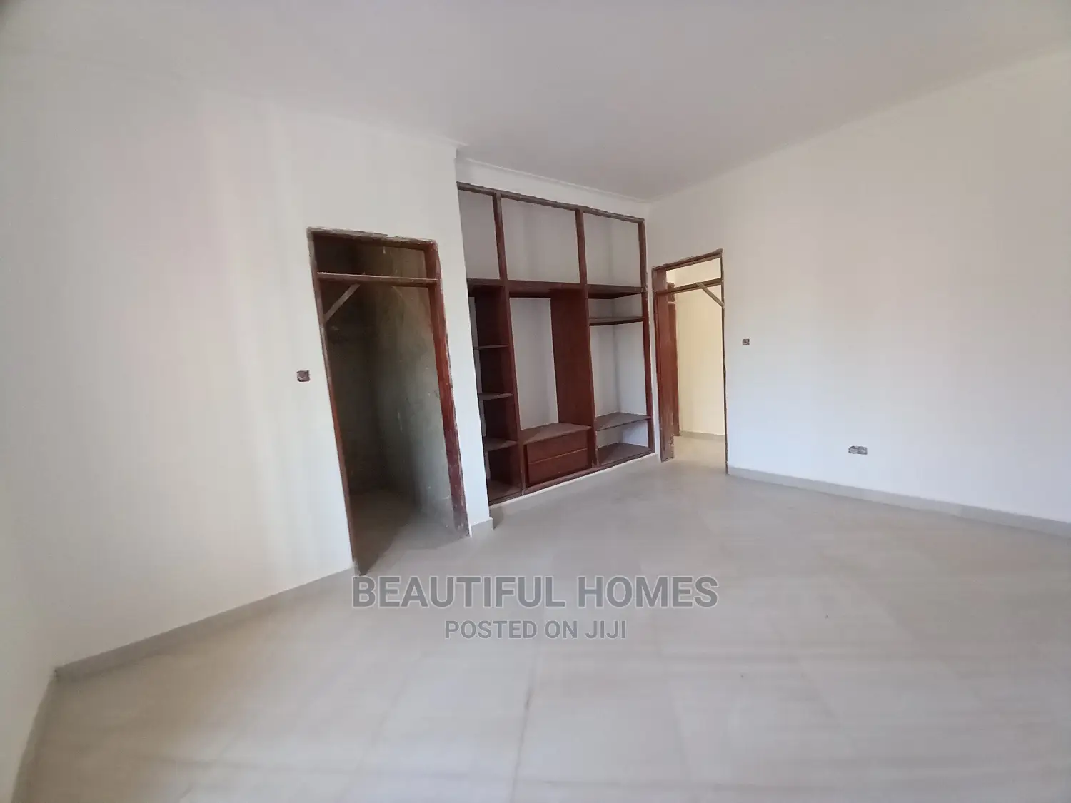 Furnished 6bdrm Mansion in Munyonyo, Central Division for Sale