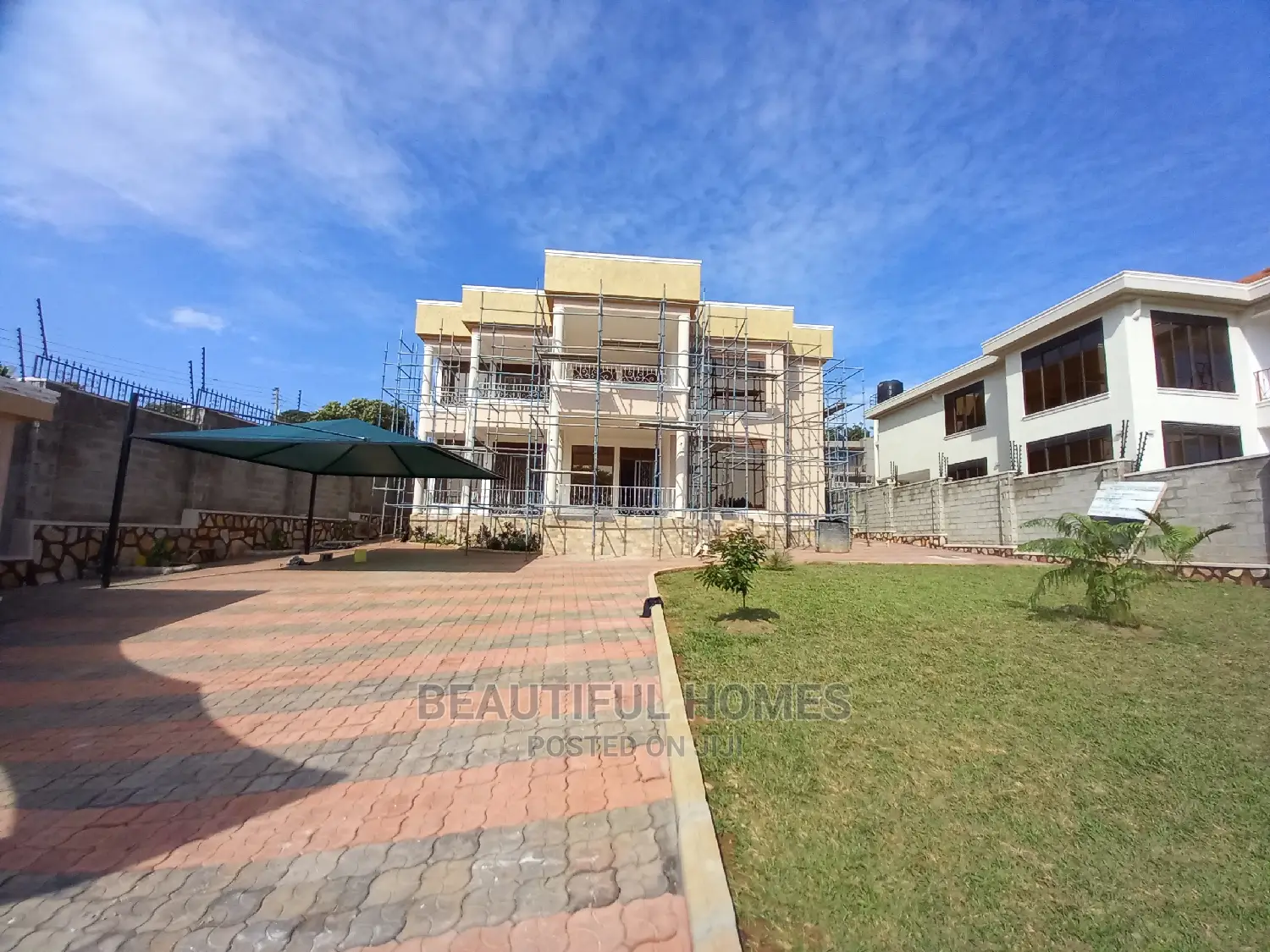 Furnished 6bdrm Mansion in Munyonyo, Central Division for Sale
