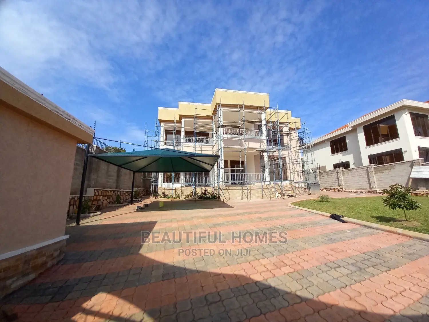 Furnished 6bdrm Mansion in Munyonyo, Central Division for Sale