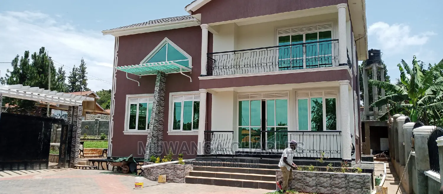 Furnished 4bdrm Duplex in Fs Properties Ltd, Central Division for Sale