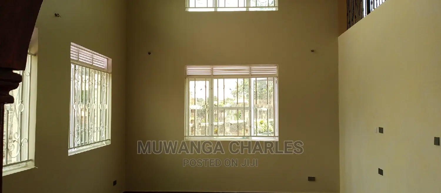 Furnished 4bdrm Duplex in Fs Properties Ltd, Central Division for Sale