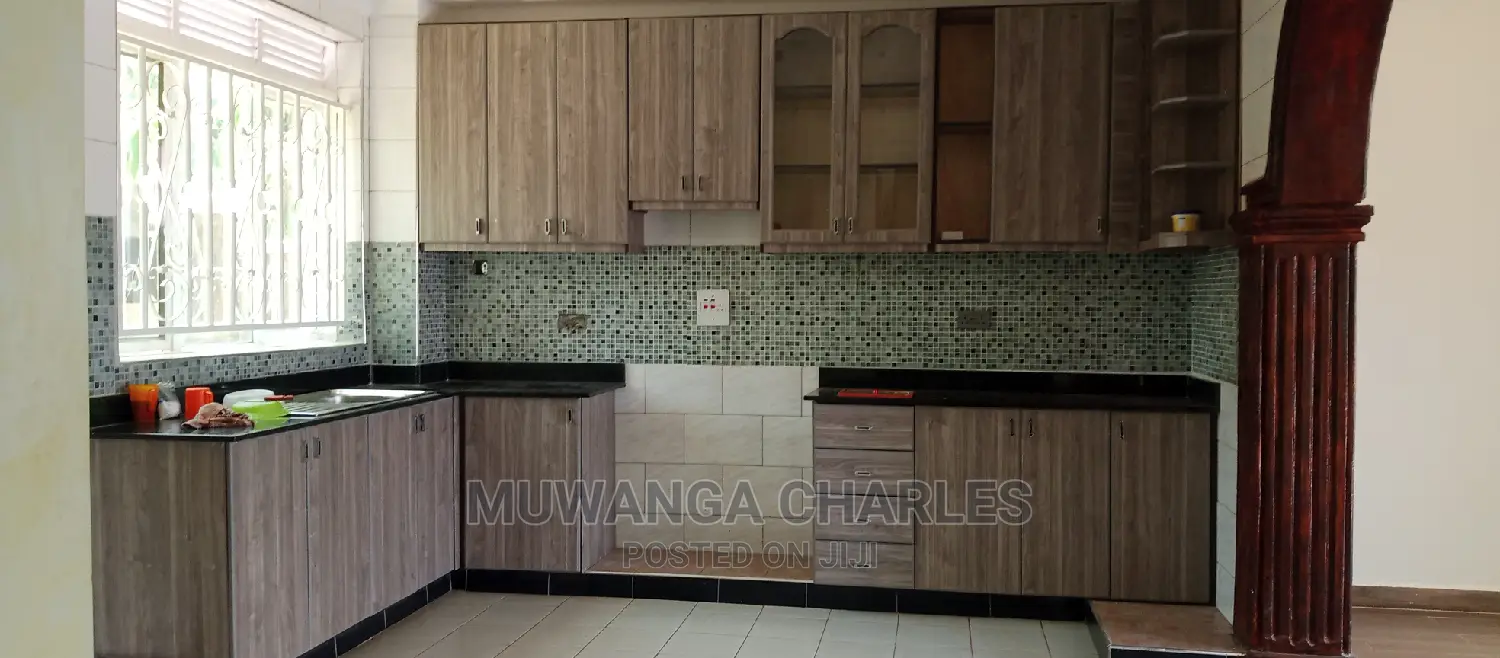 Furnished 4bdrm Duplex in Fs Properties Ltd, Central Division for Sale