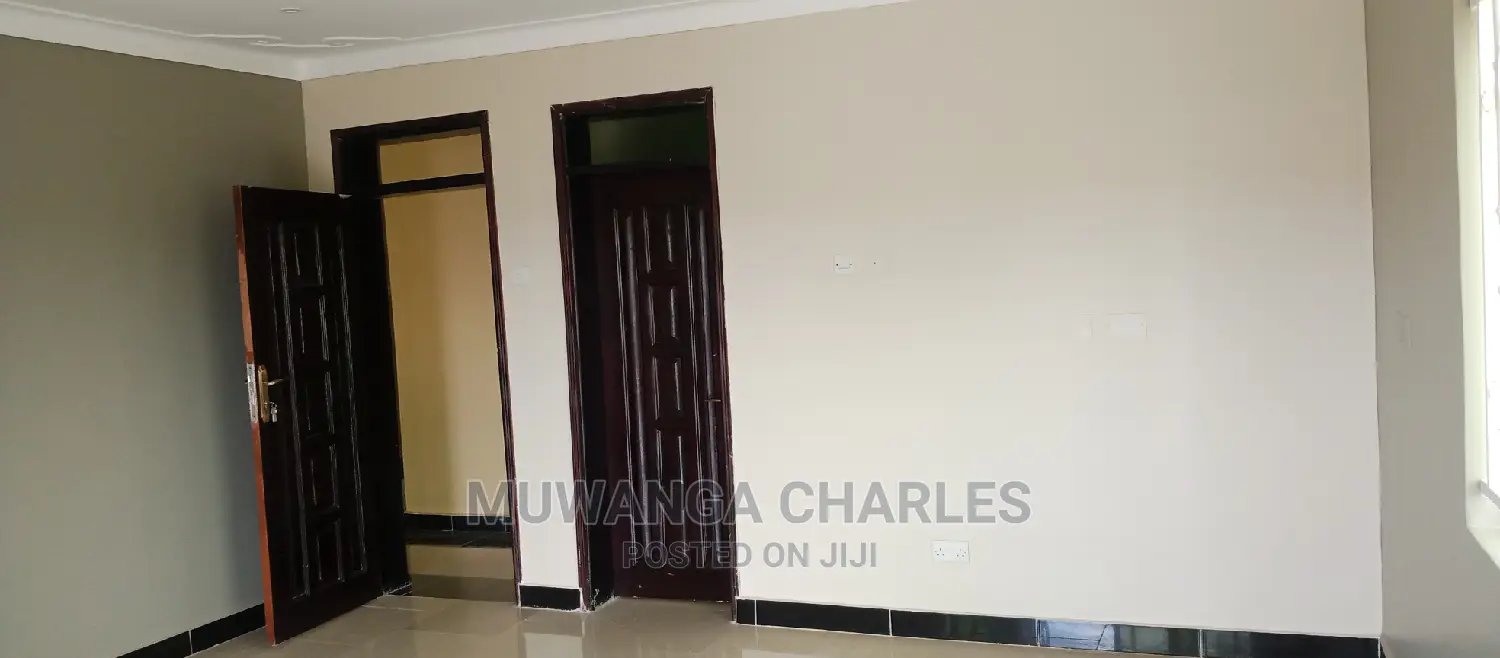Furnished 4bdrm Duplex in Fs Properties Ltd, Central Division for Sale