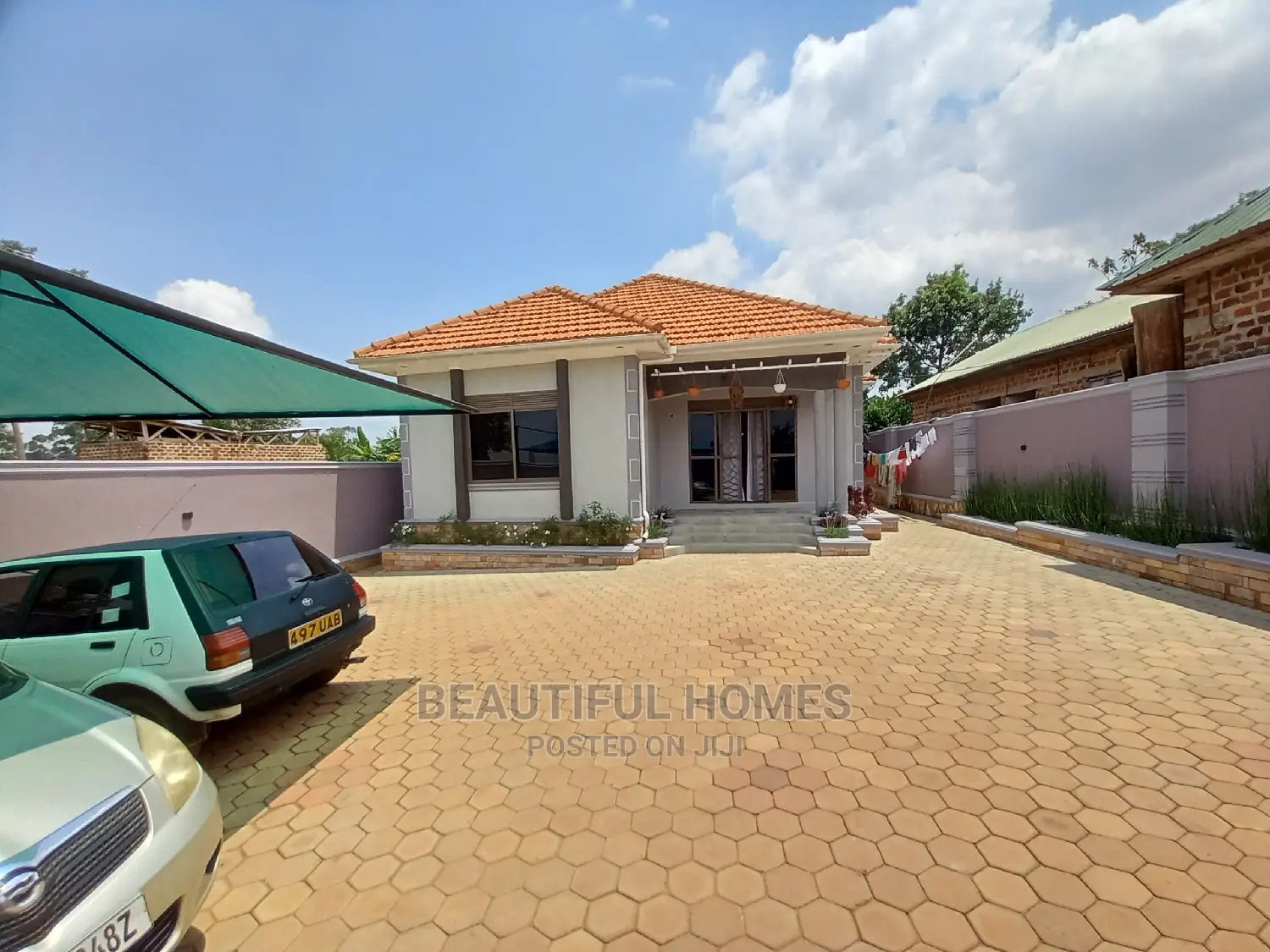 Furnished 4bdrm House in Kira for Sale