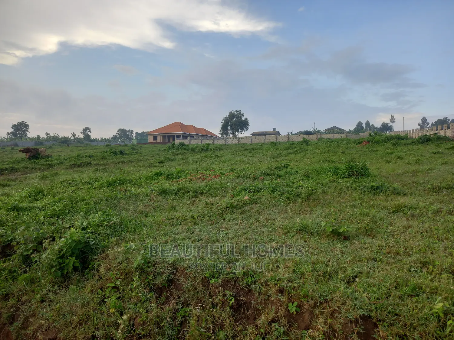 100*100 in Kasangati Tarmack Access Land on Quicksell