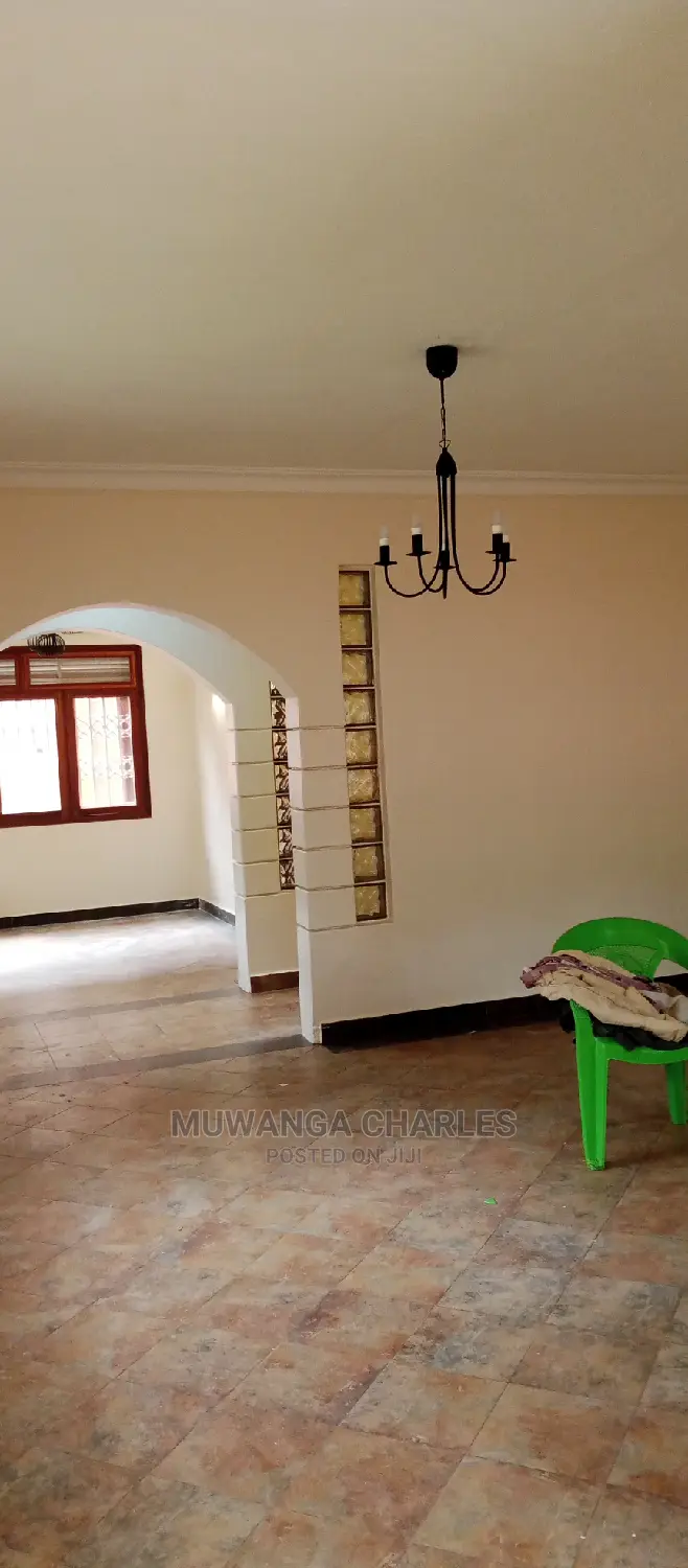 3bdrm Bungalow in Fs Properties Ltd, Central Division for Rent