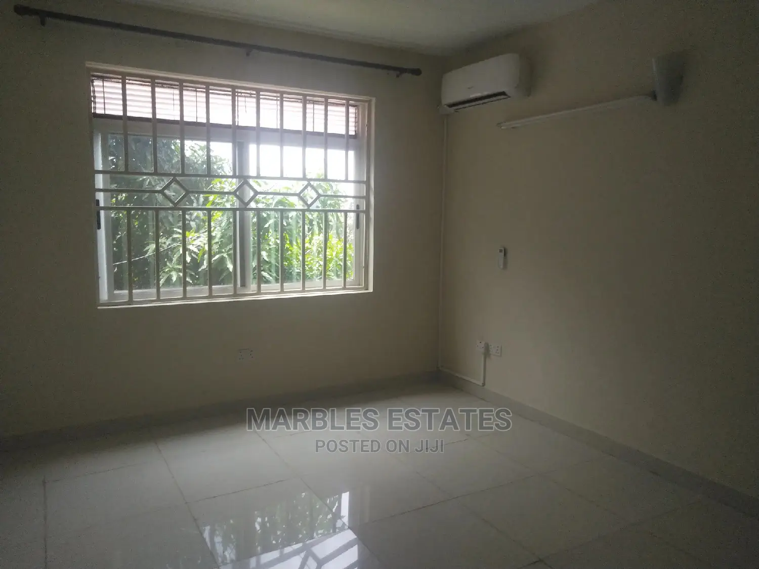 3bdrm Townhouse/Terrace in Kololo, Central Division for Rent