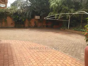 4bdrm Bungalow in Kololo, Central Division for Sale