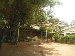8bdrm Bungalow in Naguru, Central Division for Rent