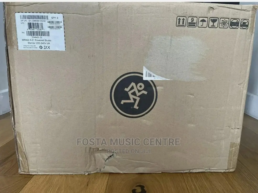 Mackie MR624 Studio Monitors