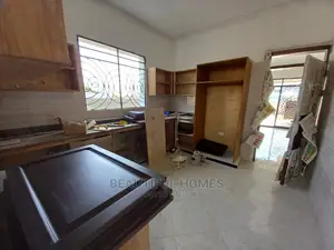 Furnished 4bdrm House in Kira for Sale