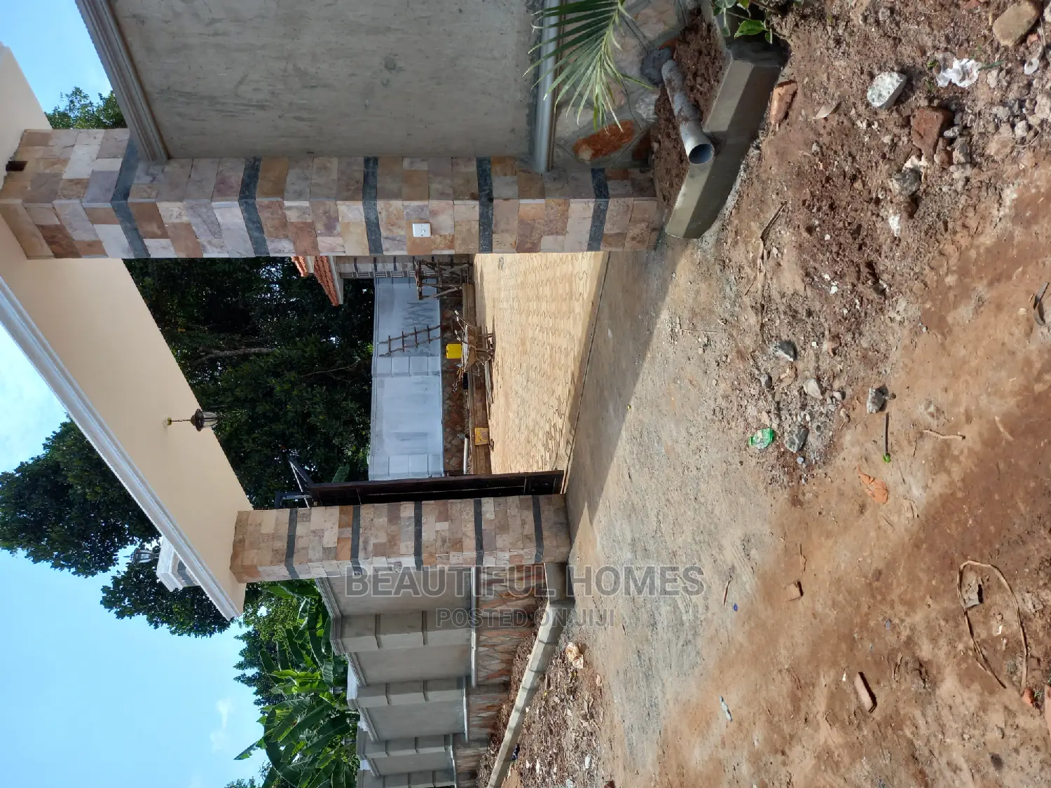 Furnished 4bdrm House in Kira for Sale