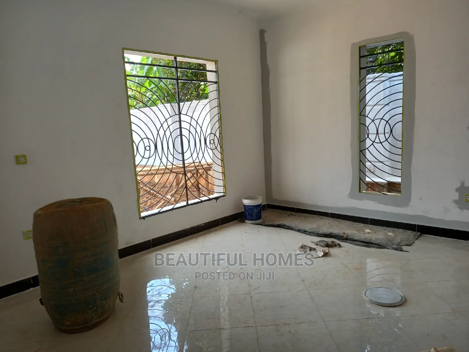 Furnished 4bdrm House in Kira for Sale