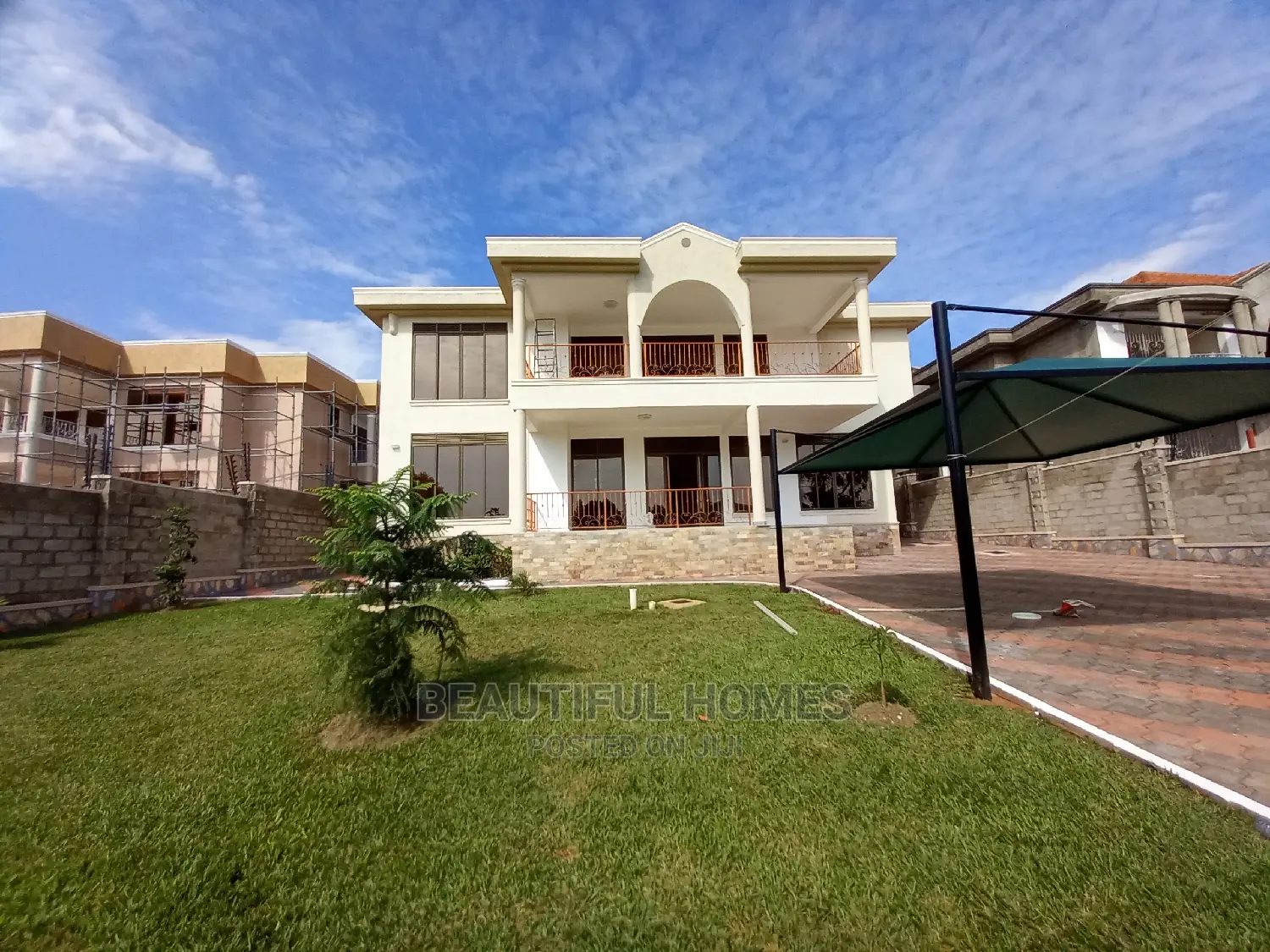 Furnished 6bdrm Mansion in Munyonyo, Makindye for Sale
