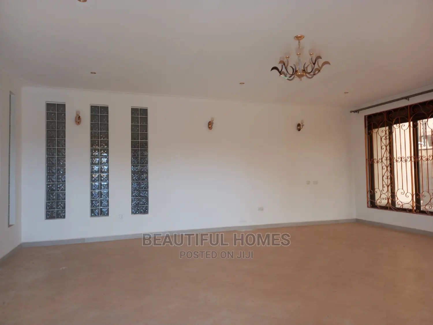 Furnished 6bdrm Mansion in Munyonyo, Makindye for Sale