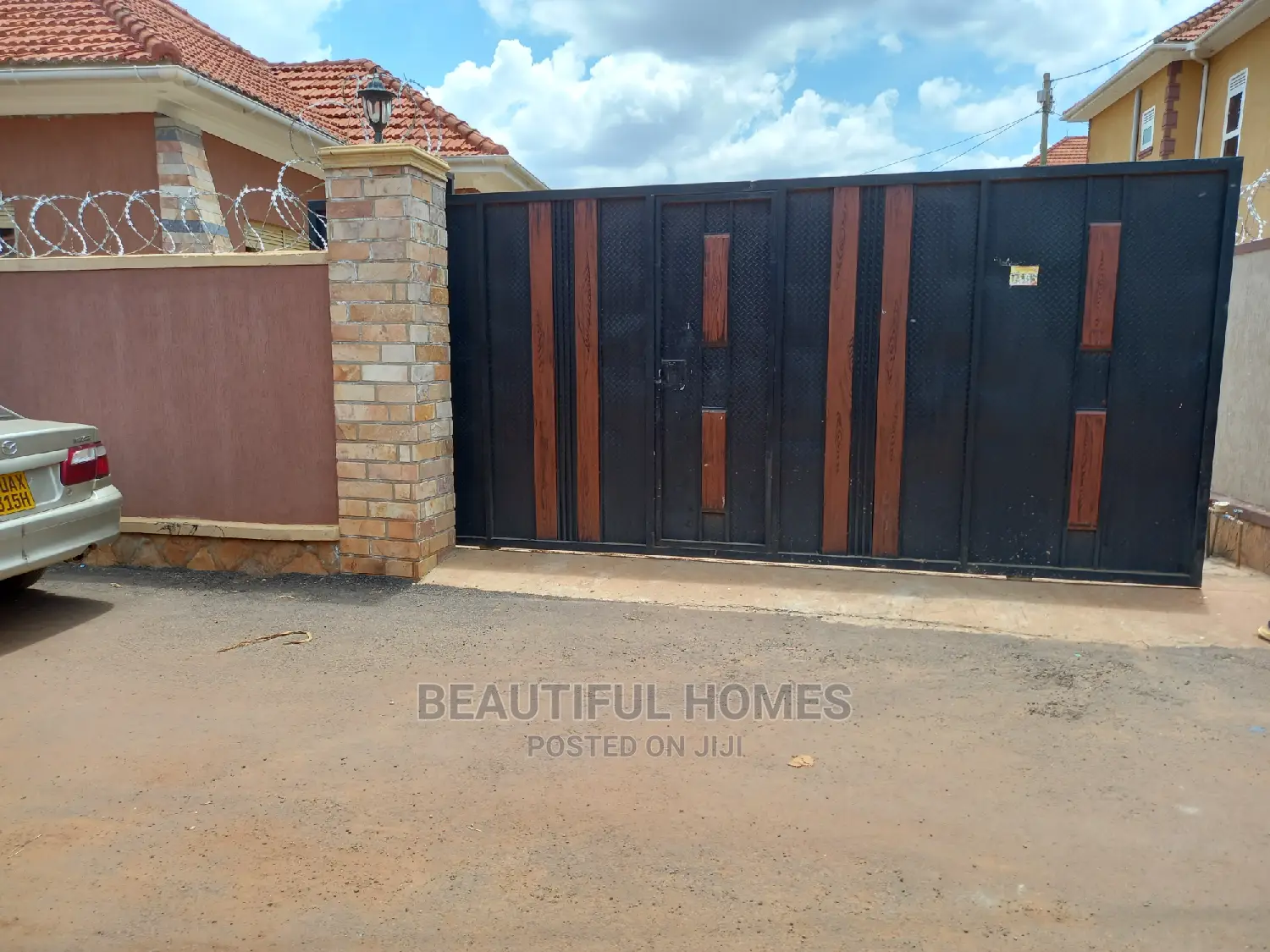 Furnished 4bdrm House in Kira for Sale